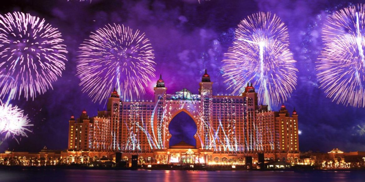 Dubai New Years Eve Fireworks 2021 | Top 4 Places To Watch Fireworks